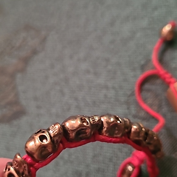 Jules Smith Mini Skull Wrap Bracelet Red/Yellow Gold - Picture 9 of 11